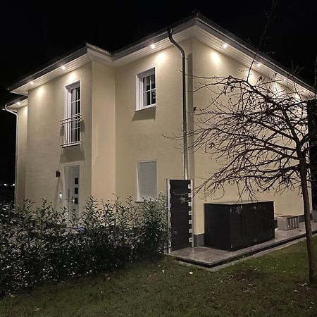 Ferienwohnung Im Gruenen Oranienburg Exterior foto